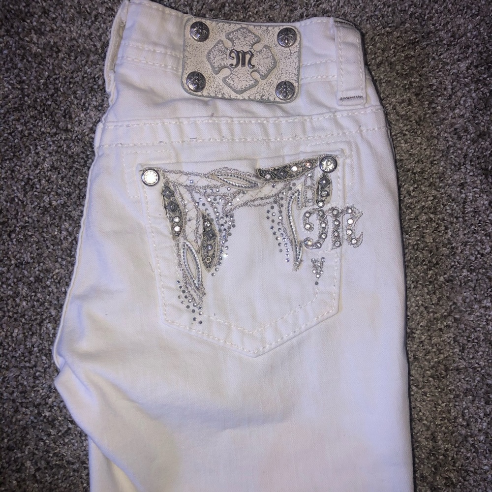 Miss Me Jeans White Shorts!